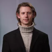 Erik Mobrand.